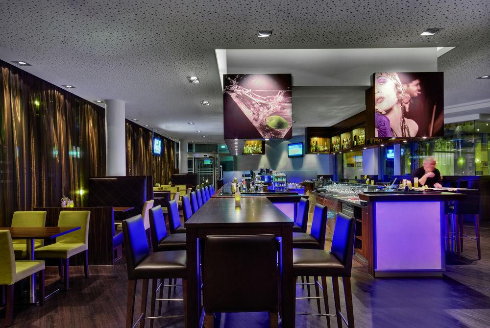 Courtyard By Marriott Linz Exterior foto