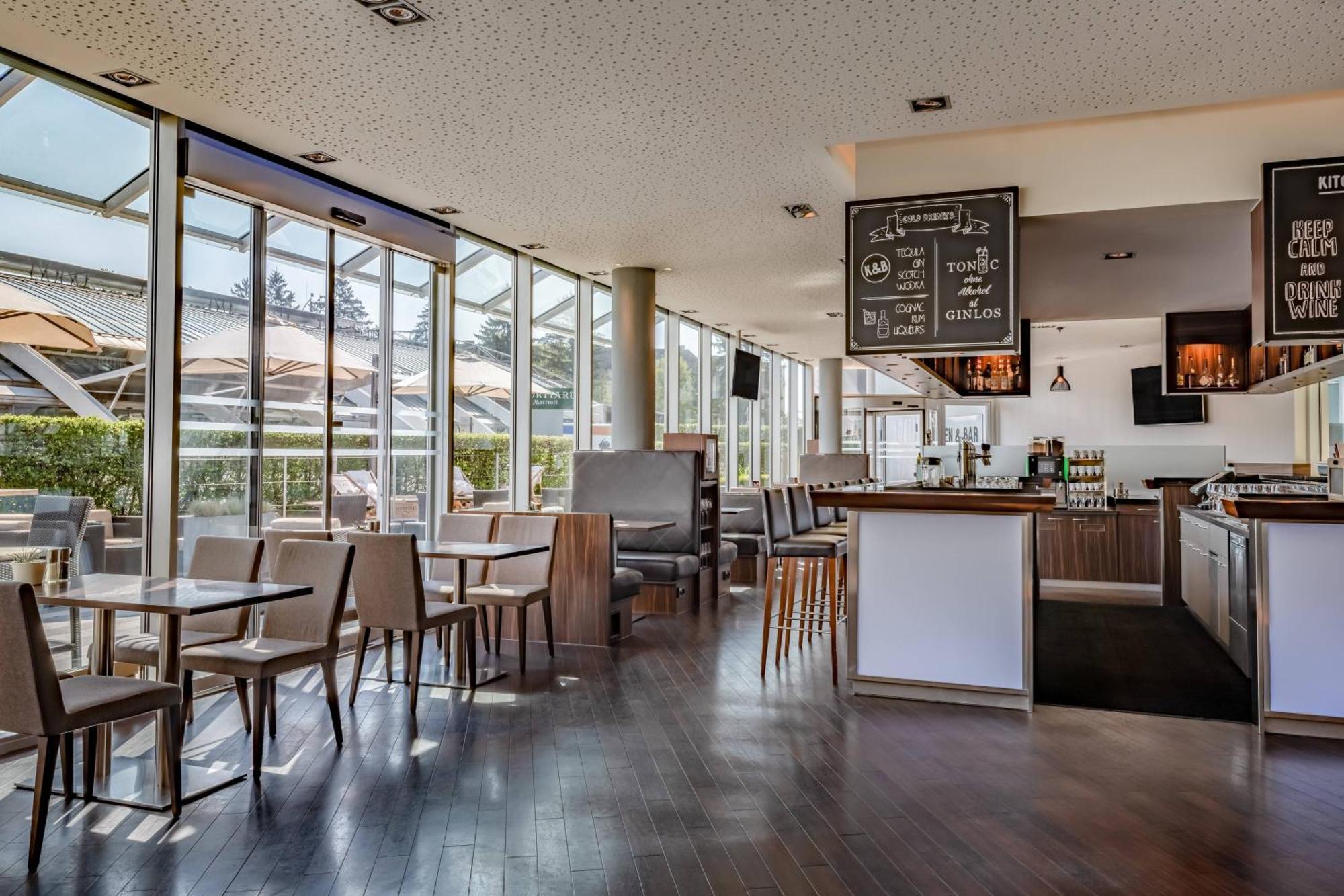 Courtyard By Marriott Linz Exterior foto