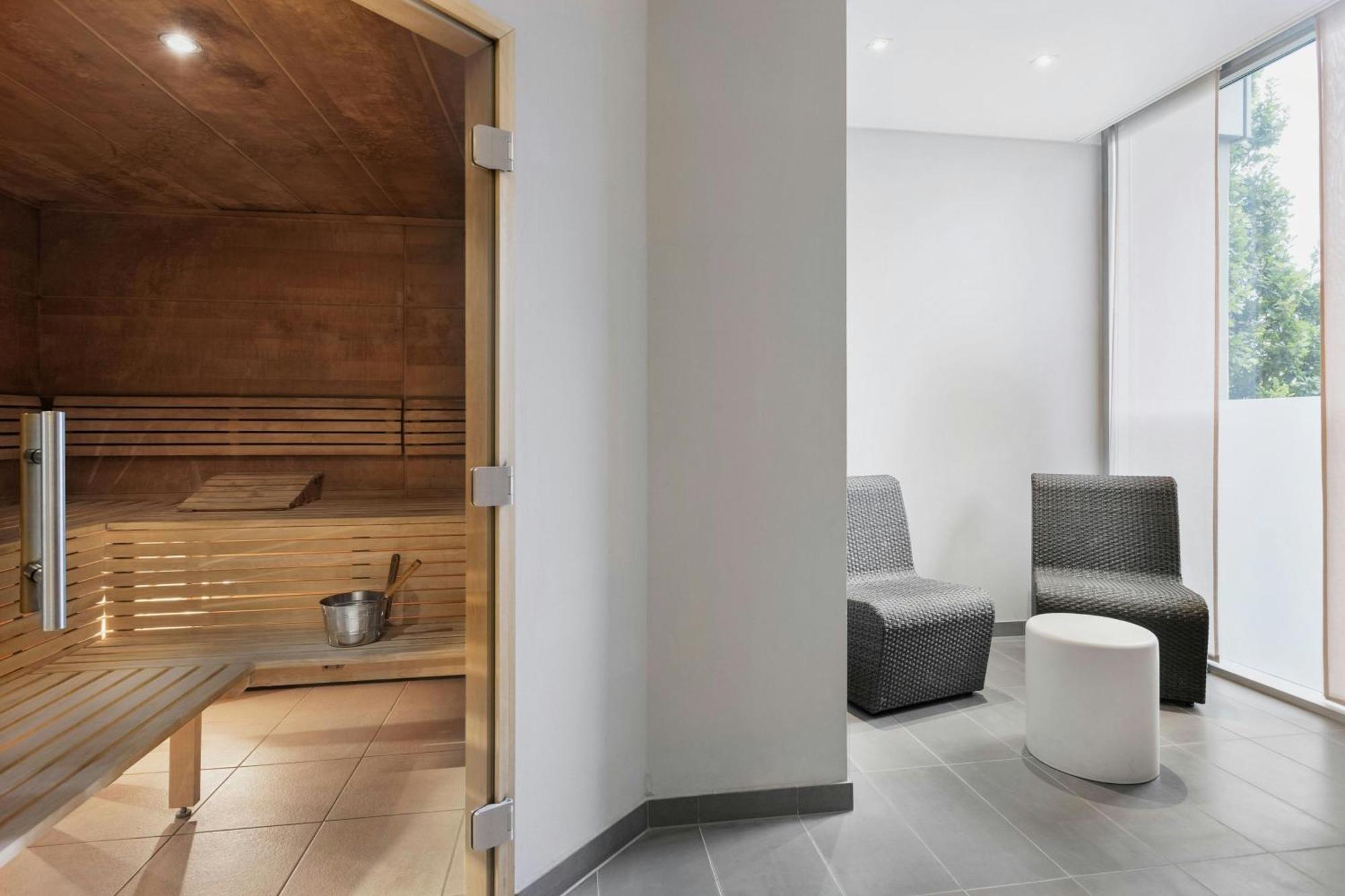 Courtyard By Marriott Linz Exterior foto