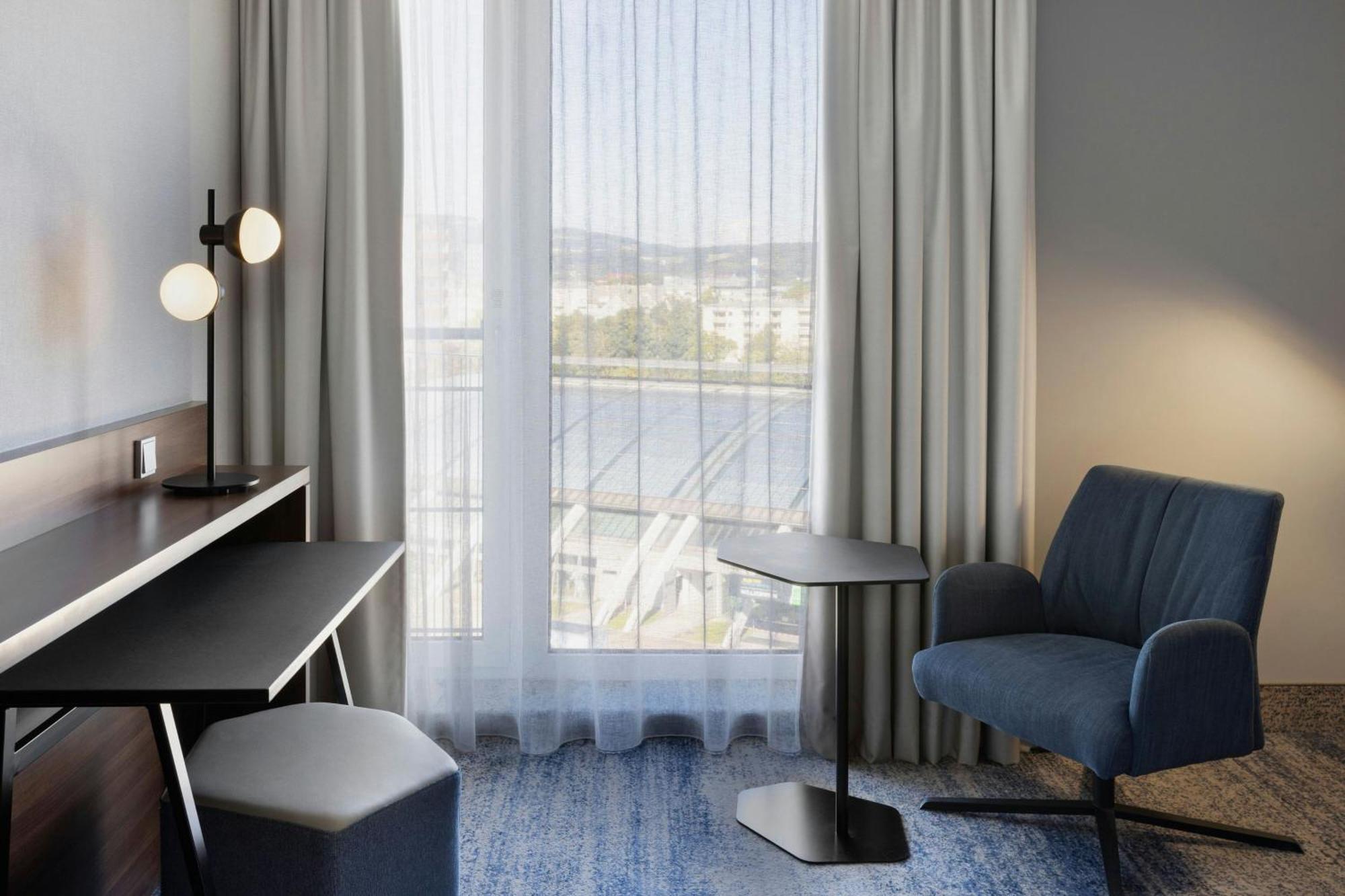 Courtyard By Marriott Linz Exterior foto