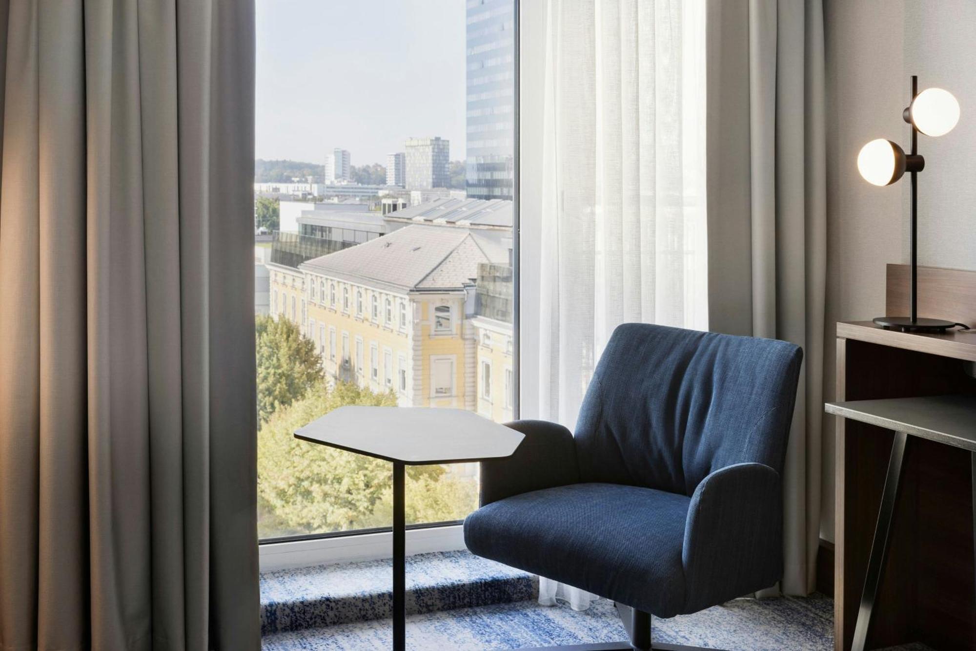Courtyard By Marriott Linz Exterior foto