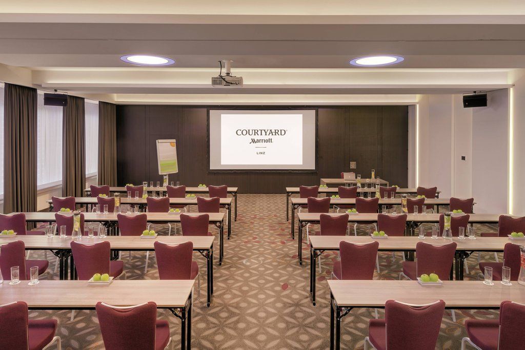Courtyard By Marriott Linz Exterior foto